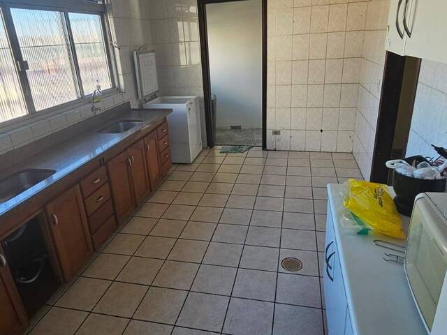 Casa para Locação em Barueri - 2